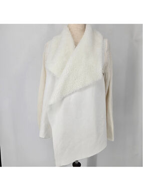 Kate & Sam Ivory Ribbed Sweater with Faux Fur and Knit Details Soft & Cozy Small